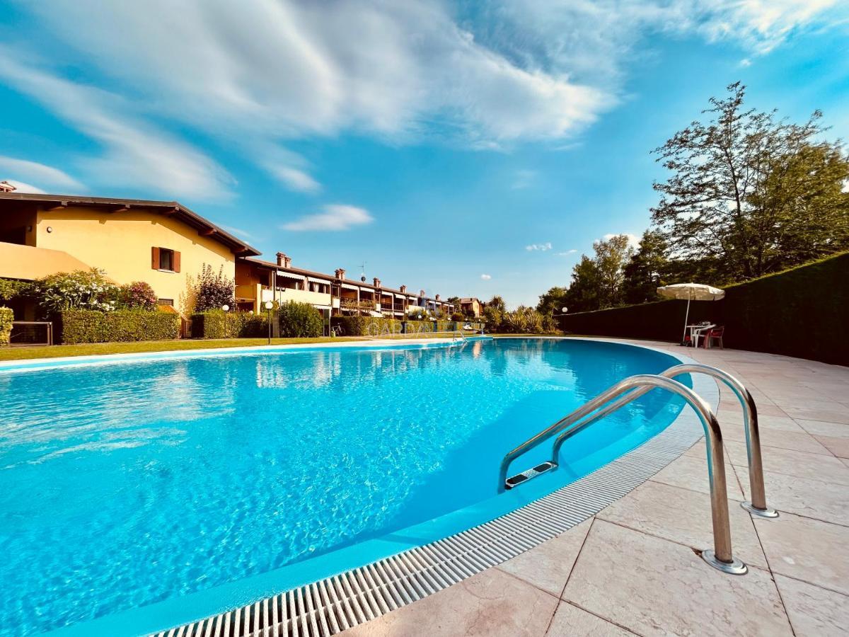 Artemide Apartment - A Soli 150M Dal Lago Di Garda シルミオーネ エクステリア 写真