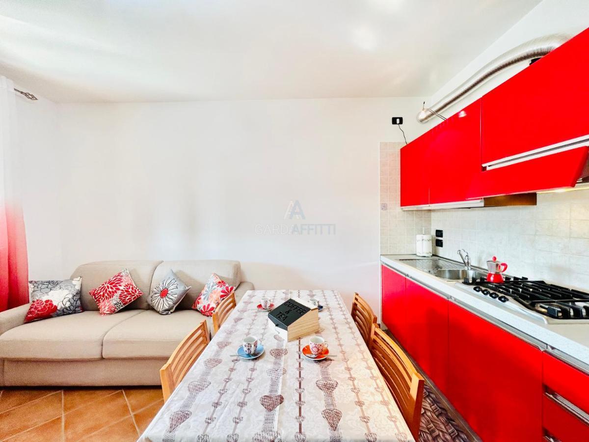 Artemide Apartment - A Soli 150M Dal Lago Di Garda シルミオーネ エクステリア 写真