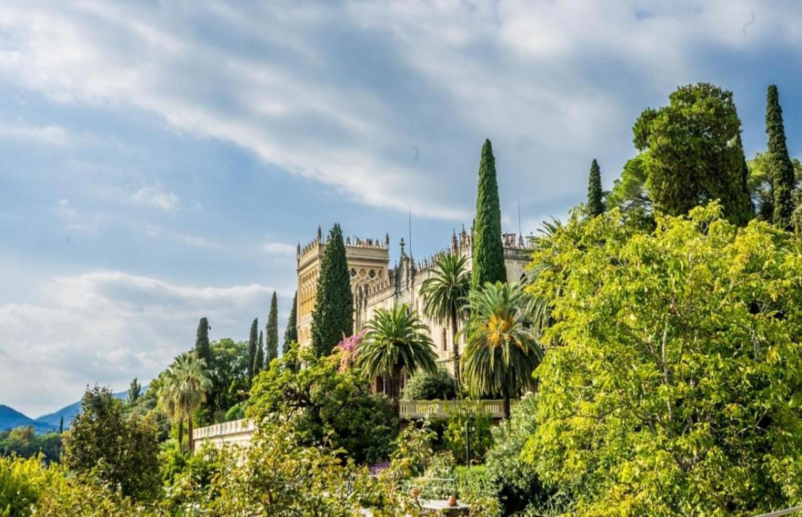 Artemide Apartment - A Soli 150M Dal Lago Di Garda シルミオーネ エクステリア 写真