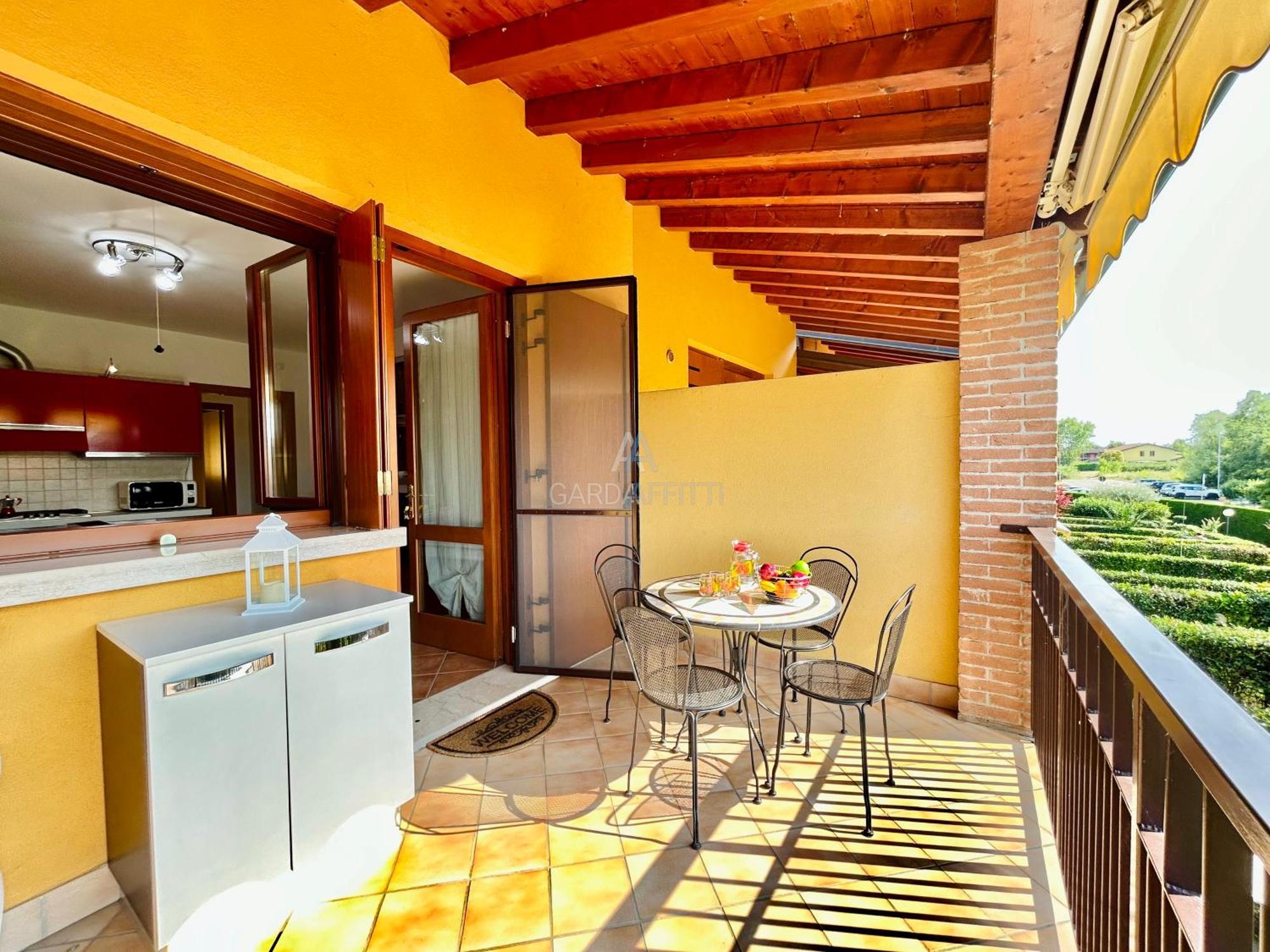 Artemide Apartment - A Soli 150M Dal Lago Di Garda シルミオーネ エクステリア 写真