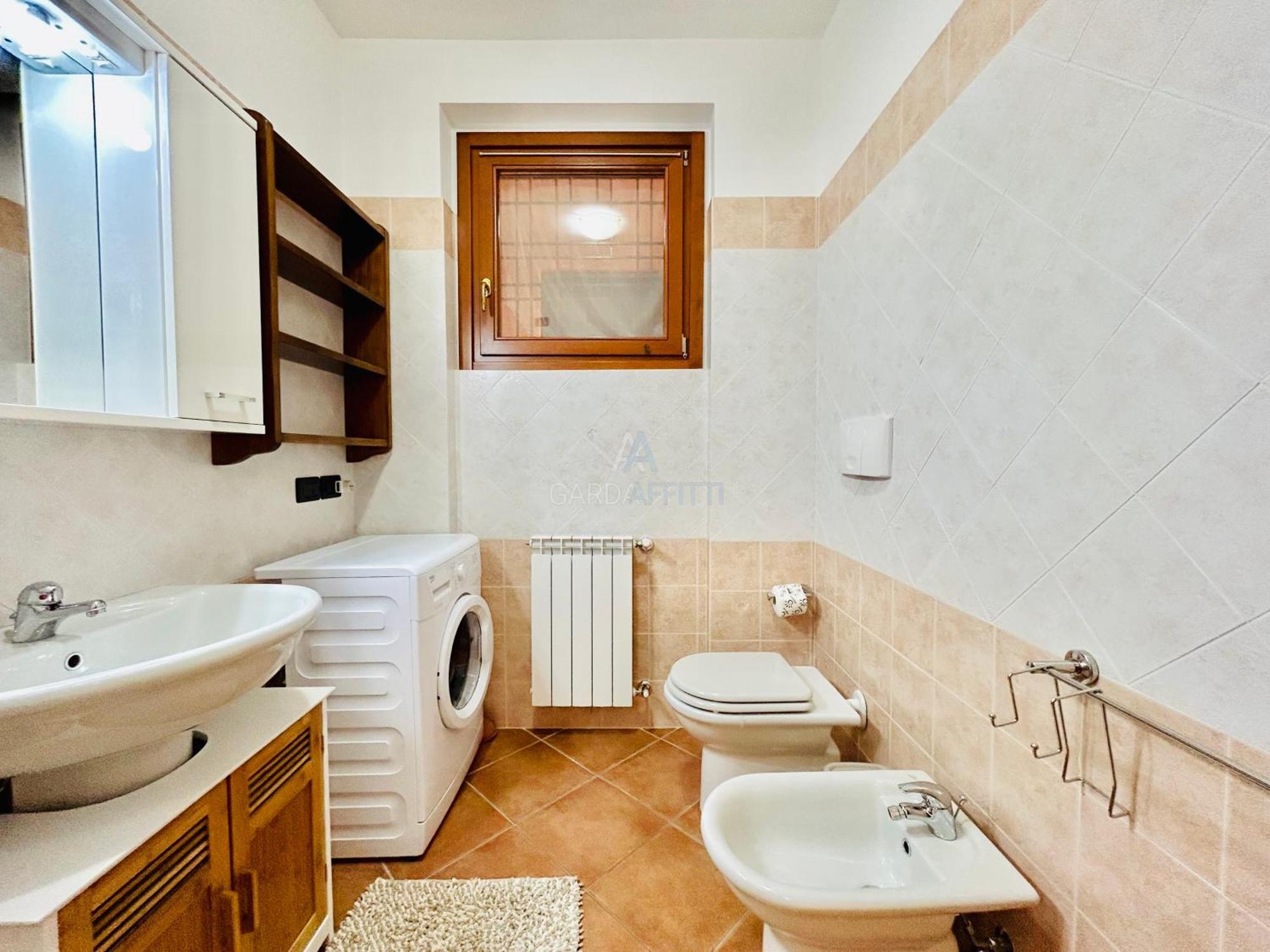 Artemide Apartment - A Soli 150M Dal Lago Di Garda シルミオーネ エクステリア 写真